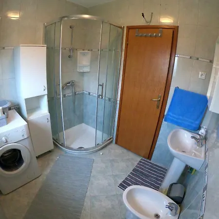 Kvajera Apartment *